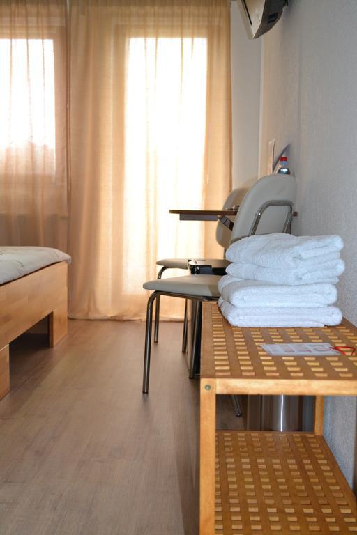Guesthouse Zalac Слуни Экстерьер фото
